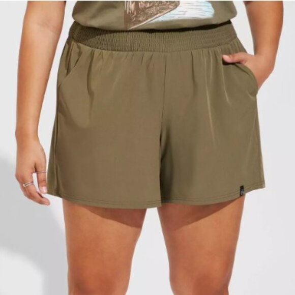Torrid Happy Camper Dusty Olive Stretch Woven Active Shorts 0826 - Picture 2 of 11